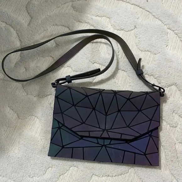 SOLD! Holographic Reflective Geometric Crossbody Bag - Picture 2 of 4